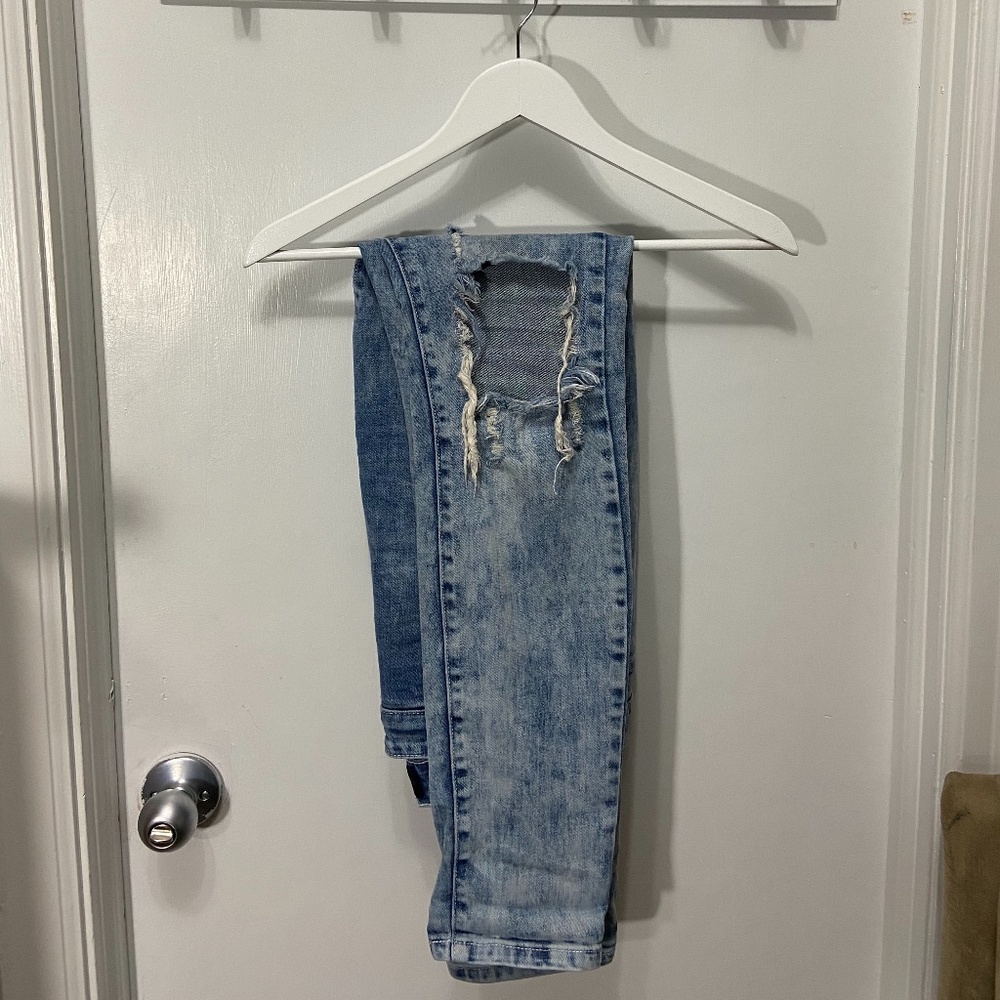 WLKN blue light wash jeans